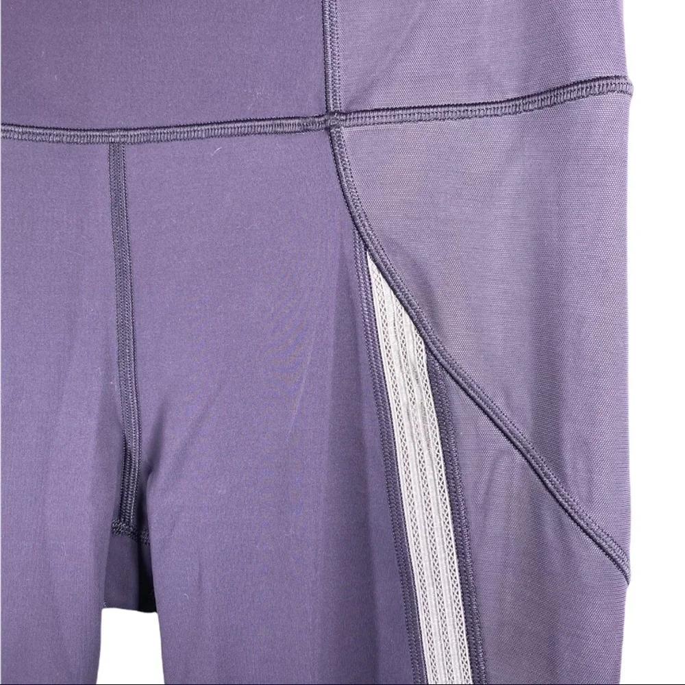 LULULEMON‎ CYBER DARK CHROME PRUPLE POWER LINES CROPPED LEGGINGS YOGA RUNNING 10